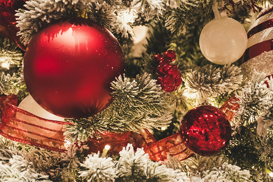Photo by Brett Sayles: https://www.pexels.com/photo/red-and-white-christmas-balls-hanging-oon-christmas-tree-1645170/